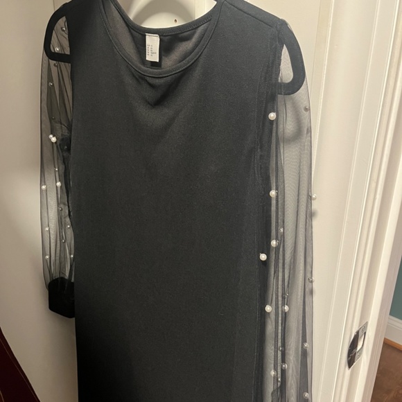 Moving CLEANOUT!! - Picture 12 of 16